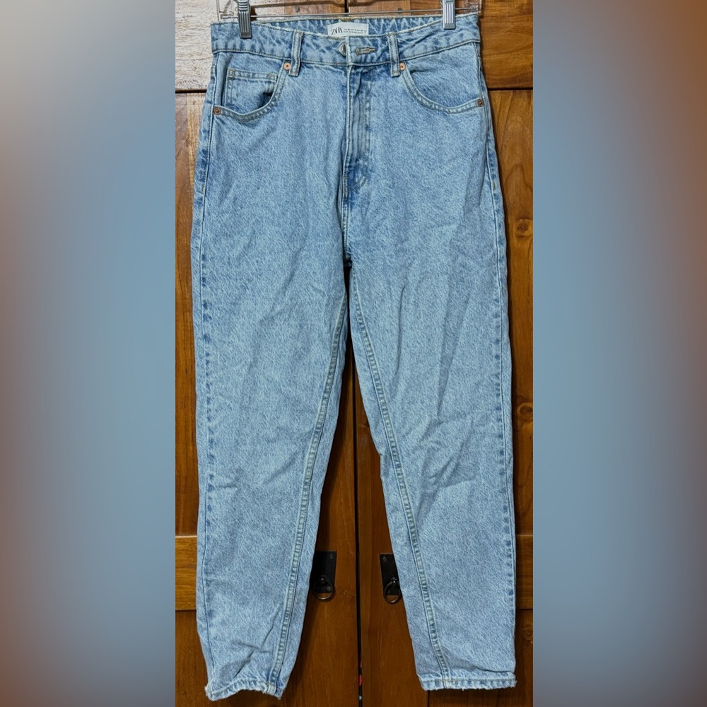 Zara Light Blue High-Rise Women’s Jeans